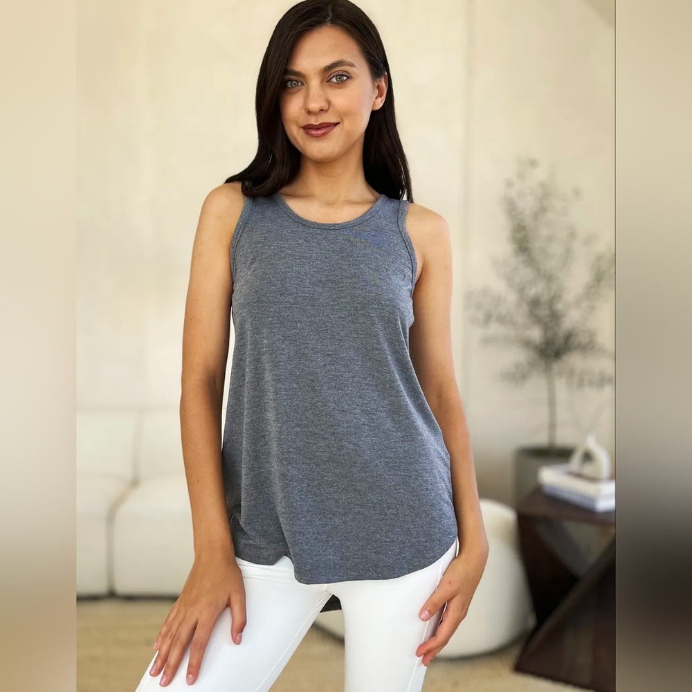 Sleeveless Curved Hem Tank Gray Soft Comfy Casual Top Boutique item - Picture 5 of 6